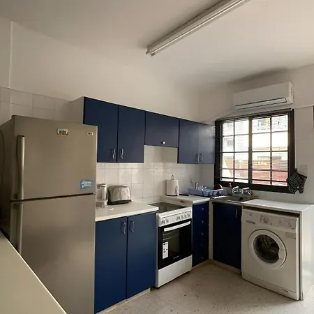 Away - 2bedroom With Communal Pool & Private Garden パ フォス