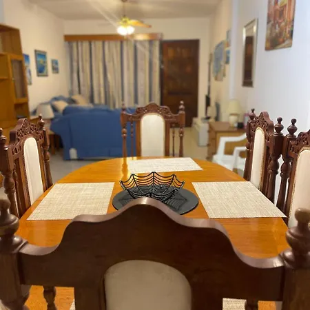 Away - 2bedroom With Communal Pool & Private Garden パ フォス